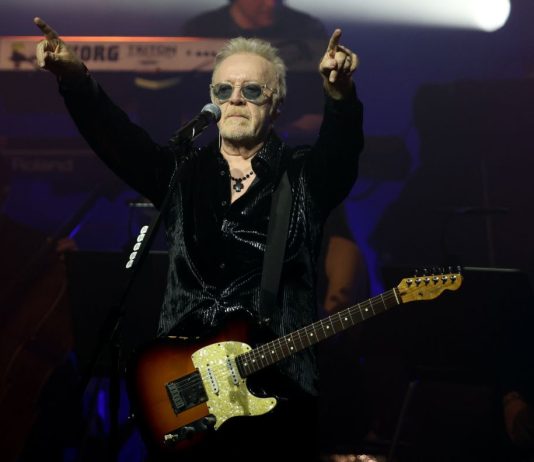 Al via da Eboli “L’ultima notte rosa the final show” di Umberto Tozzi