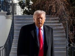 Trump a Detroit “Abbiamo reso l’America più ricca e sicura”