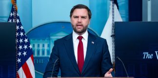 Vance a Minneapolis difende i federali “Applicare leggi sull’immigrazione senza caos”