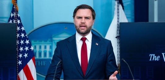 Vance “Nessuna chance che gli Usa siano trascinati in una lunga guerra in Medio Oriente”