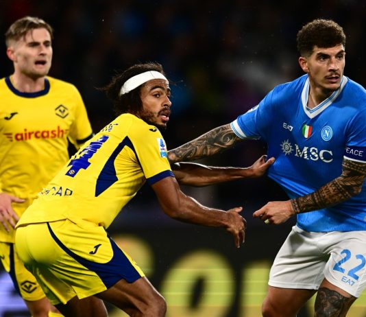 Napoli di rimonta, ma non basta: il Verona strappa il 2-2 al Maradona