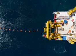 Terna, completata la posa del primo cavo sottomarino del ramo ovest del Tyrrhenian Link che collegherà la Sicilia e la Sardegna