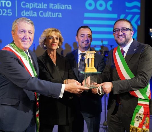 Capitale italiana della cultura, Agrigento passa il testimone a L’Aquila