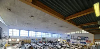 Incendio al grattacielo di Ferrara, si prepara l’accoglienza agli sfollati per la seconda notte