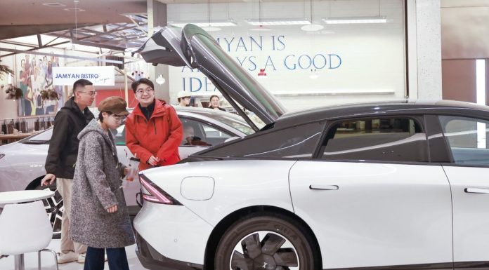 Cina: oltre 34 mln di auto prodotte e vendute nel 2025 (3)