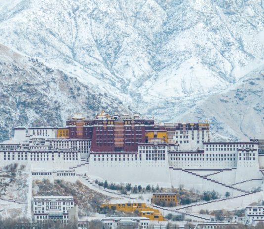 Cina: PIL di Lhasa supera 100 mld di yuan per la prima volta nel 2025