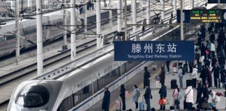 Cina: in vendita biglietti del treno per il chunyun 2026, previsti 539 mln viaggi
