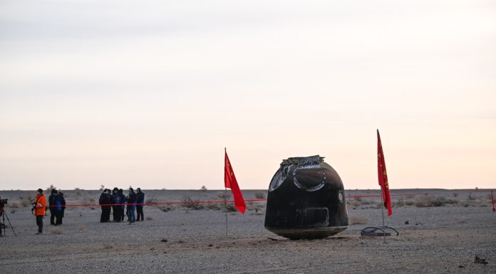Cina: capsula di rientro Shenzhou-20 atterrata sulla Terra (1)