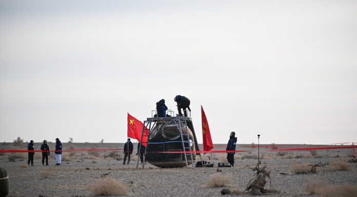 Cina: capsula di rientro Shenzhou-20 atterrata sulla Terra (2)