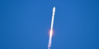 Cina: lanciato Long March-12 con a bordo gruppo di satelliti Internet (2)