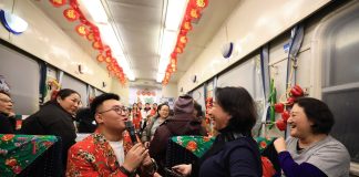 Cina: Heilongjiang, treno a tema cultura popolare attira turisti (2)