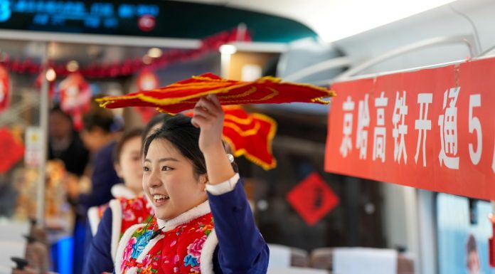 Cina: la ferrovia Pechino-Harbin celebra il quinto anniversario (2)
