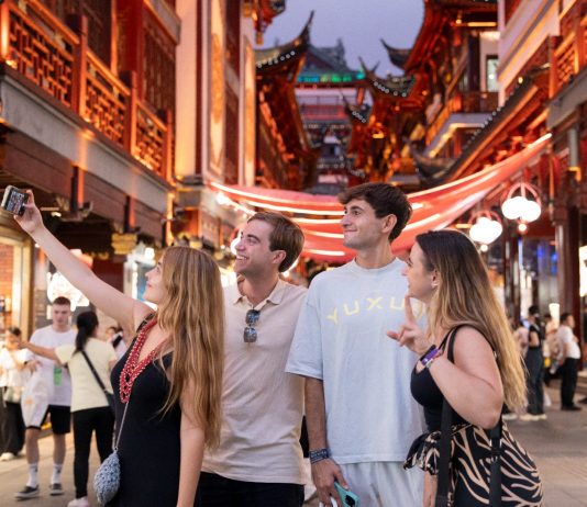 Cina: Shanghai, record di 7,14 milioni di turisti stranieri nel 2025