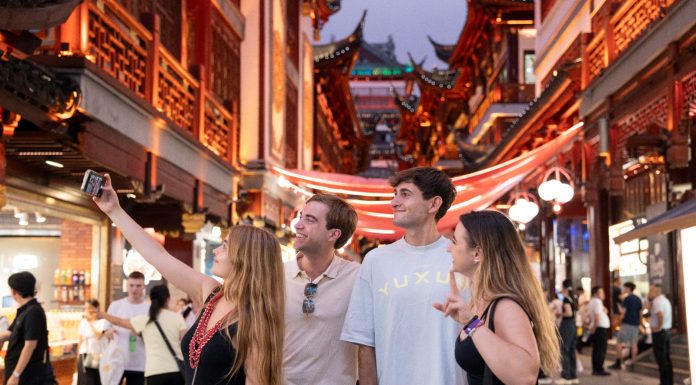 Cina: Shanghai, record di 7,14 milioni di turisti stranieri nel 2025