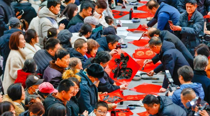 Cina: in corso preparativi per celebrare Festa di primavera (2)