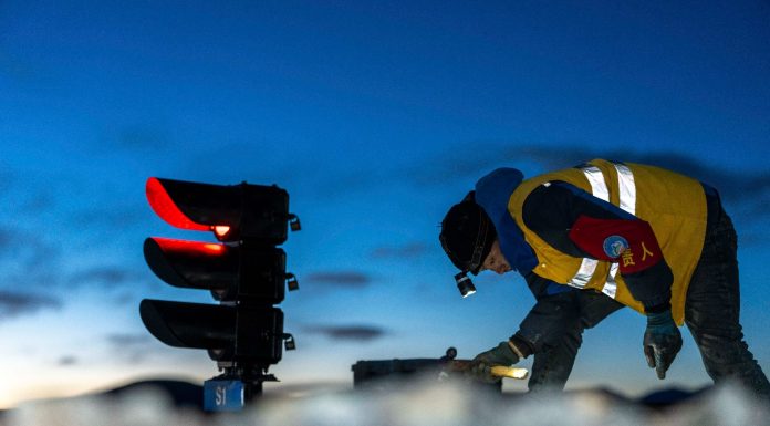 Cina: nello Xizang la sezione di manutenzione ferroviaria più alta del mondo (2)