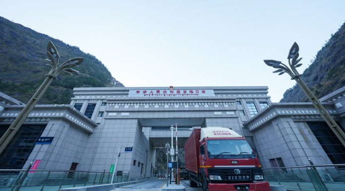 Cina: Xizang, imprese private hanno guidato commercio estero nel 2025