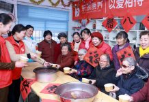 Cina: celebrazioni per Festival di Laba (1)