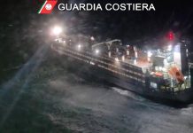 Paura per una nave al largo dell’isola di San Pietro, salvate 33 persone