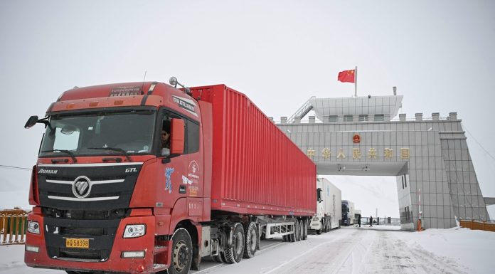 Cina: Xinjiang, nel 2025 forte crescita del commercio estero