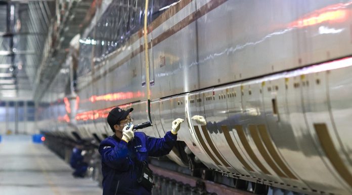 Cina: lavori di manutenzione treni in vista di Festa di primavera (3)