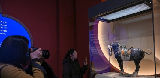 Cina: Pechino, Museo nazionale ospita mostra sull’Anno del Cavallo (3)
