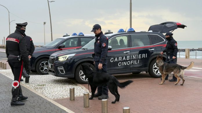 Carabinieri Ostia