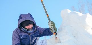 Cina: Harbin ospita gara di sculture di neve con artisti da 13 Paesi (2)