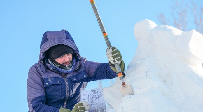 Cina: Harbin ospita gara di sculture di neve con artisti da 13 Paesi (2)