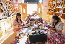 Cina: la carta di gelso rinasce tra tradizione e design contemporaneo (1)