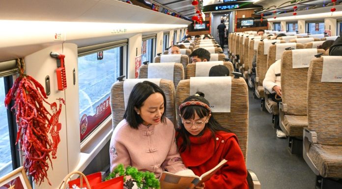 Cina: Festa primavera 2026, previsto record viaggi di passeggeri durante picco