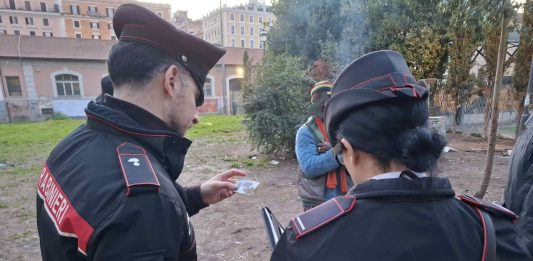 Roma, blitz dei Carabinieri nel quartiere Esquilino: 4 arresti e 7 denunce