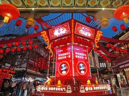 Cina: Shanghai, al via Festival delle lanterne del giardino di Yuyuan (2)