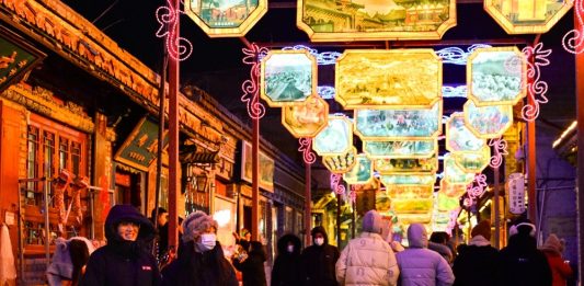 Cina: luci e colori nelle strade per i festeggiamenti del nuovo anno (3)