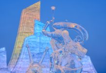 Cina: Harbin ospita il più grande parco a tema ghiaccio e neve del mondo (2)
