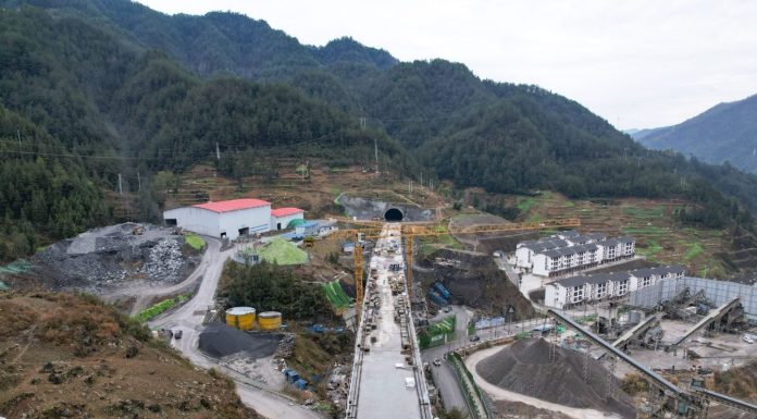 Cina: cantiere del ponte Dukou su linea alta velocità Xi’an-Chongqing (1)