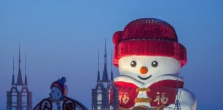 Cina: in Heilongjiang anche i pupazzi di neve diventano attrazioni turistiche (3)