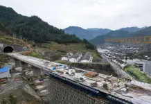 Cina: cantiere del ponte Dukou su linea alta velocità Xi’an-Chongqing (2)