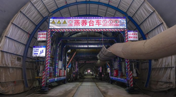 Cina: completata galleria Jinjiagou lungo ferrovia Yan’an-Yulin (1)