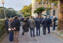 Tragedia di Crans-Montana, arrivata a Genova la salma di Emanuele Galeppini