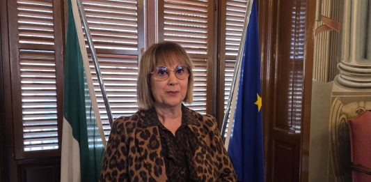 Ragusa, si è insediata il nuovo prefetto Tania Giallongo: “Lieta di tornare in Sicilia” / Video