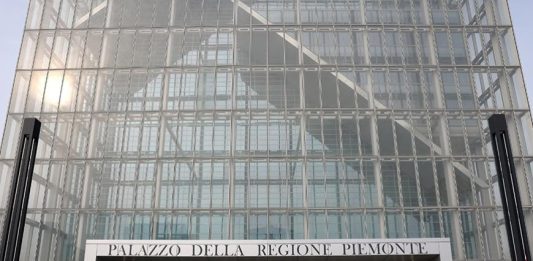 La Regione Piemonte rifinanzia il grattacielo: 28 milioni di risparmi ed una nuova proprietà