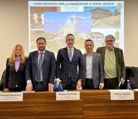 Alla Cittadella regionale di Catanzaro presentato il dossier “Abbatti l’abuso in Calabria”