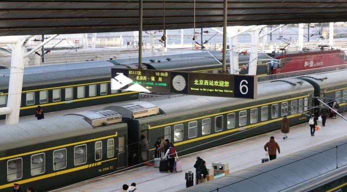 Cina: la Stazione ferroviaria di Pechino Ovest celebra 30 anni di attività (1)