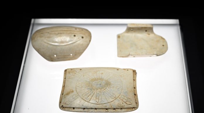 Cina: i tesori di giada della cultura preistorica di Lingjiatan (2)