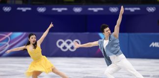 Milano-Cortina 2026: cinesi Wang e Liu in gara di danza ritmica di pattinaggio artistico (1)