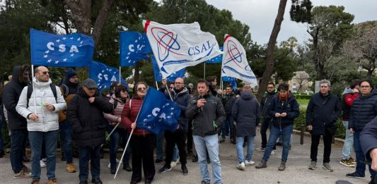 Arpa Sicilia, a Palermo sit-in del Csa-Cisal per i 95 precari: “Servono risposte immediate, la mobilitazione non si fermerà”
