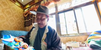 Cina: Xizang, sculture di burro per il Capodanno tibetano (1)