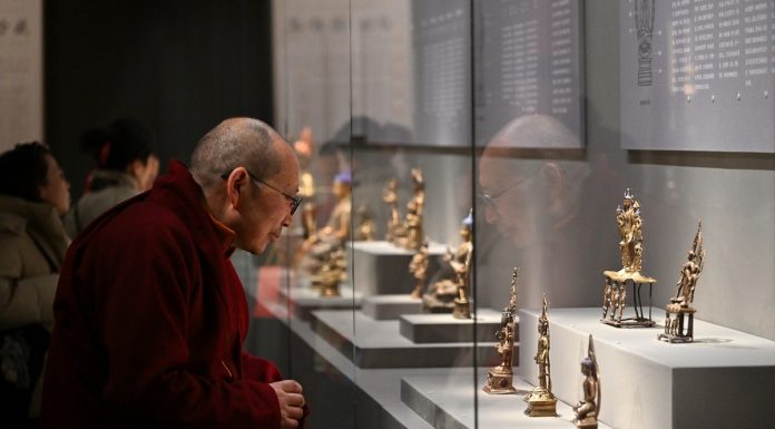 Cina: a Pechino aperta mostra su monastero di Sakya (2)