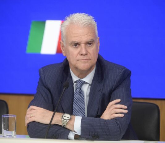 Zangrillo “Contro poliziotto è stato tentato omicidio, è deriva terroristica”